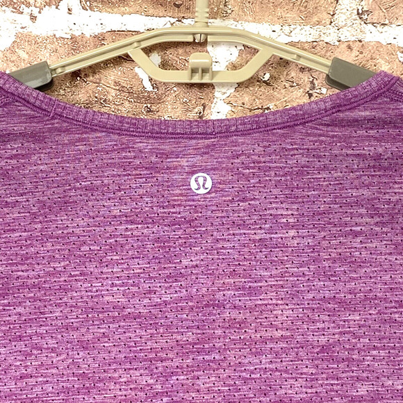 Lululemon Long Sleeve Shirt Tech Mesh Heathered Red Thumb Holes Size Medium? - Picture 4 of 7